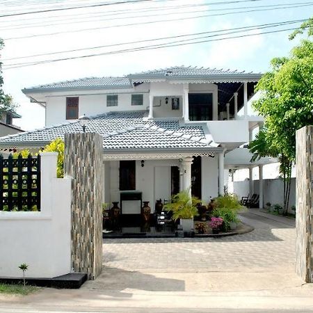 Asian Villa 니곰보 외부 사진